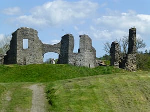 Newydd Emlyn Castle ruins